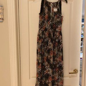 maxi dress -Size small-Apricot brand-new with tags
